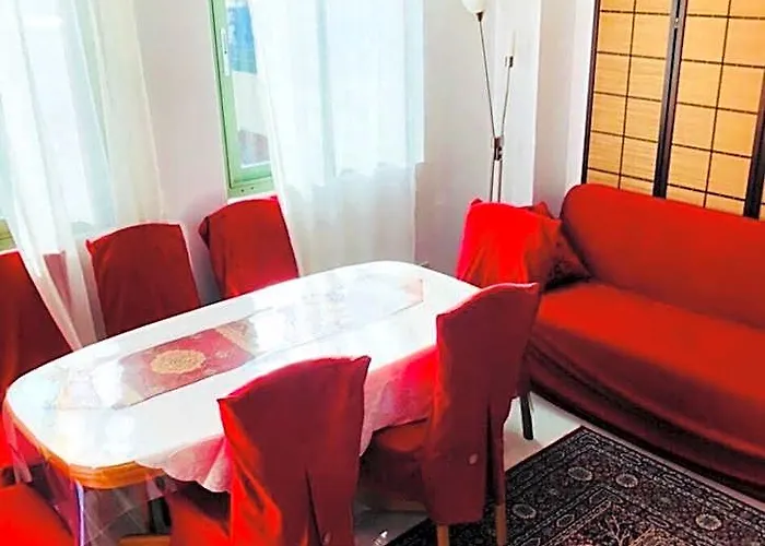 호텔 The Mansion - 20 Pax Luxury Near Airport In Pasay 4*
